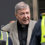 El ex ‘número tres’ del Vaticano, detenido tras la condena por violar a un menor