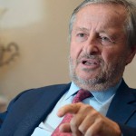 Ratazzi: “La suspensión de miles de trabajadores no es tan grave”